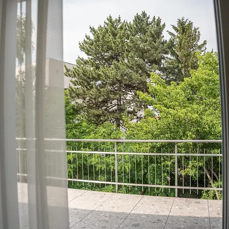 Diamond Luxury Lägenhet