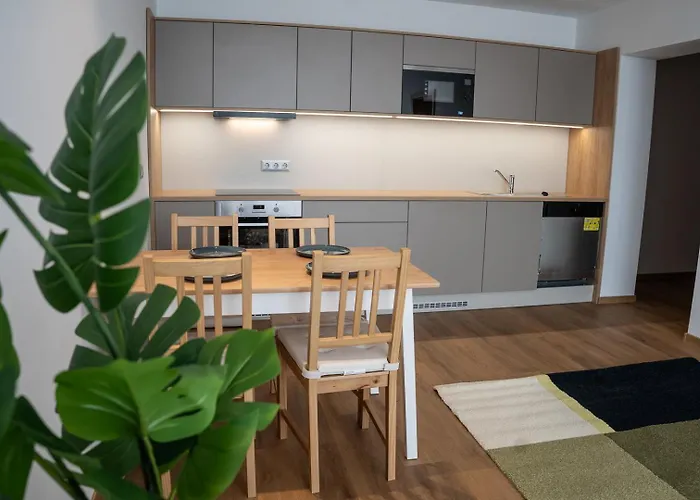 Diamond Luxury שיופוק